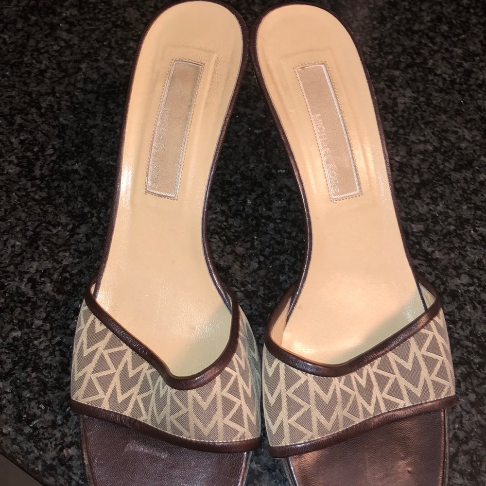 Michael Kors short heels Size 8